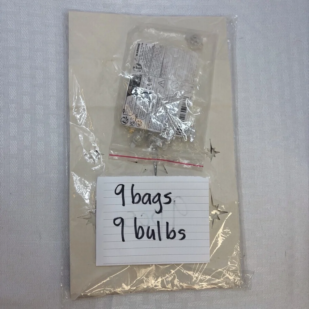 Bundle6❤️items for$20Luminary Bags with Star Cutouts with bulbs - Beige